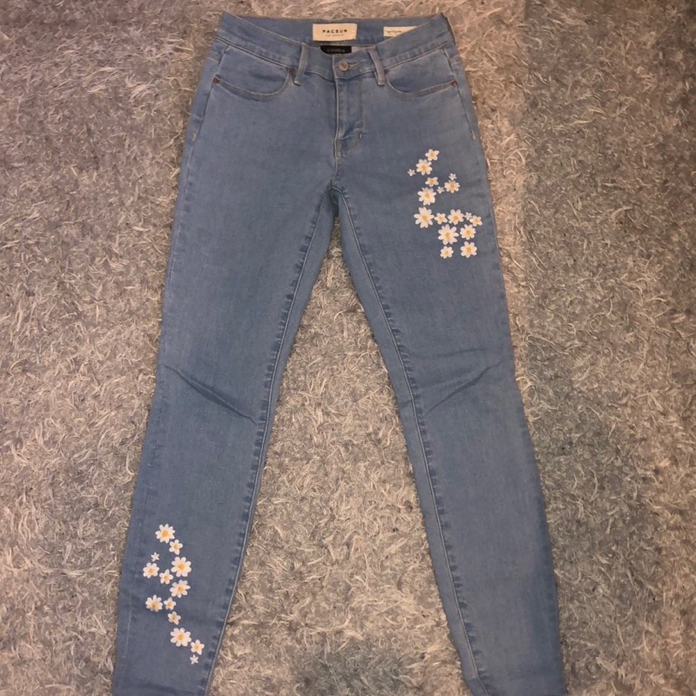 cute daisy jeans